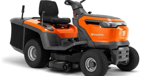 Husqvarna TC 114 Lawn Tractor with Grass Collector