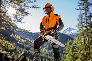 STIHL MS 261 C-M Petrol Chainsaw | .325″ RS Pro Cutting Attachment 40 cm