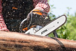 STIHL MS 231 C-BE Petrol Chainsaw | 3/8″ PM3 Cutting Attachment 30 cm