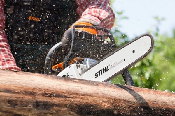 STIHL MS 231 C-BE Petrol Chainsaw | 3/8″ PD3 Cutting Attachment 35 cm