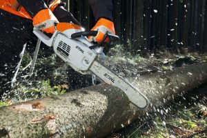 STIHL MS 201 C-M Petrol Chainsaw | 3/8″ PS Cutting Attachment 35 cm