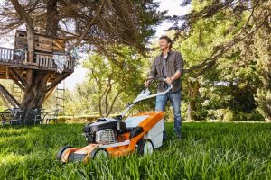 STIHL RM 655 V Petrol Lawn Mower