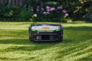 STIHL iMOW 6 EVO Robotic Lawn Mower