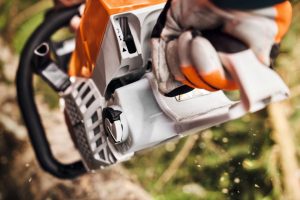 STIHL MS 400 C-M Petrol Chainsaw | 3/8″ RS Cutting Attachment 40 cm