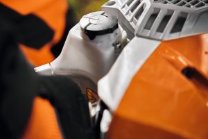 STIHL MS 400 C-M VW Petrol Chainsaw | 3/8″ RS Cutting Attachment 45 cm