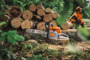 STIHL MS 300 C-M Petrol Chainsaw | .325″ RS Pro Cutting Attachment 40 cm